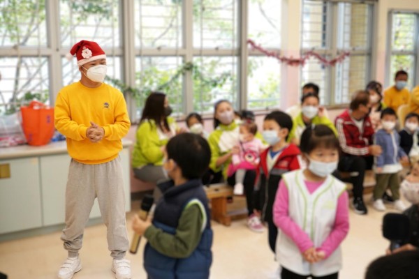 表演